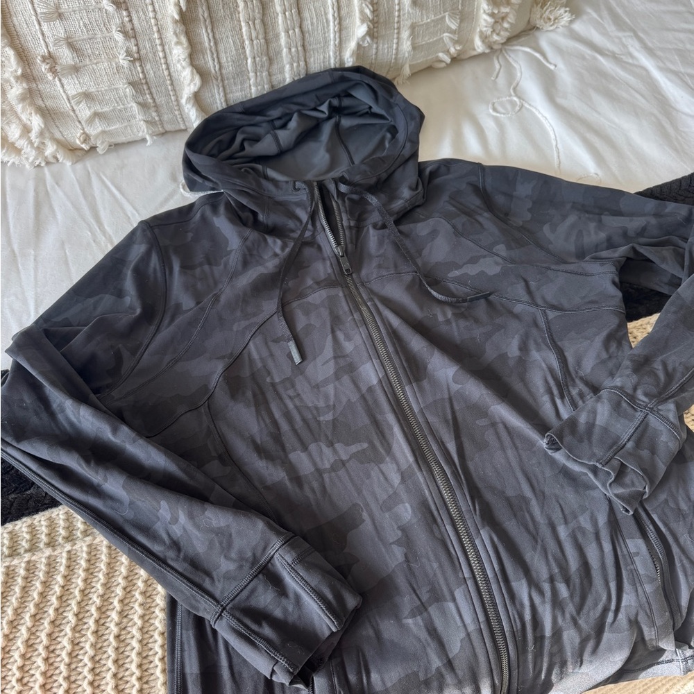 Women's Lululemon Gray Camouflage Jacket